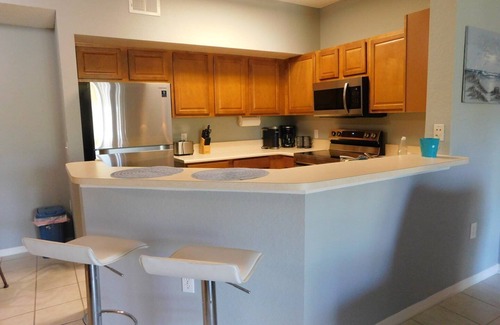 Iona Condominio | Gardens of Beachwalk 1/1 with Balcony