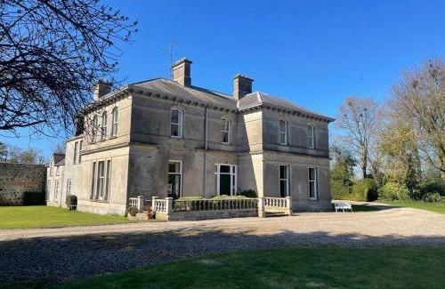 Ballymoney Casa | Gardenvale Manor House B&B