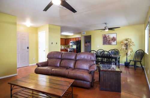 Garfield Casa | Garfield Historic District downtown Phoenix all utlities included