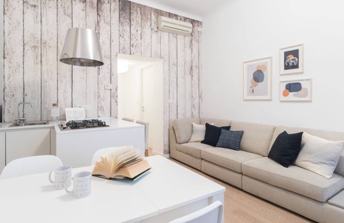 Isola Apartamento | Garigliano 8 MI