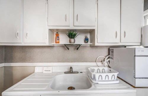 Vollintine-Evergreen Casa | Garland Haven Hideaway Both Units