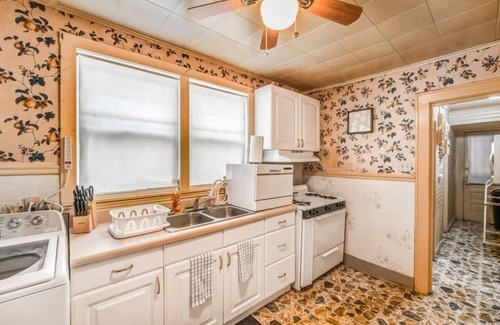 Vollintine-Evergreen Casa | Garland Haven Hideaway Unit A
