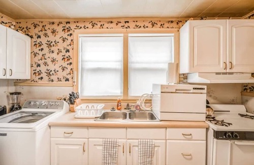 Vollintine-Evergreen Casa | Garland Haven Hideaway Unit A