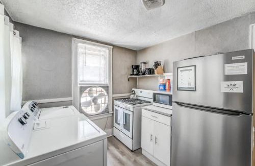 Vollintine-Evergreen Casa | Garland Haven Hideaway Unit B