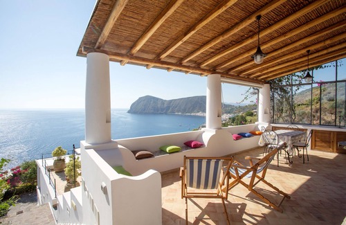 Lipari Villa | AJO - ESTROMBOLICCHIO