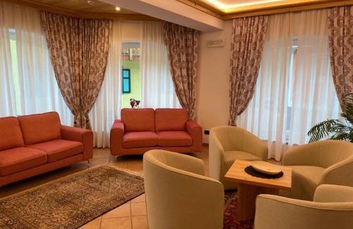San Giovanni di Fassa Cama Y Desayuno | Garnì Villa Elsa