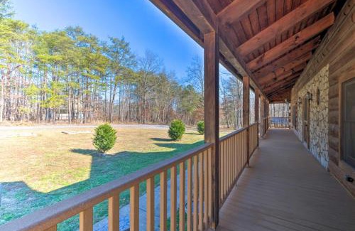 Luray Casa | Garnerland in Luray with Hot Tub and Pet Friendly
