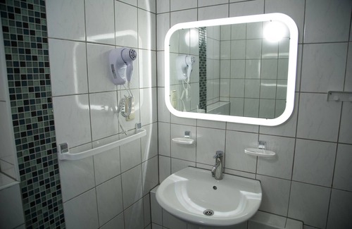Roedelheim Hotel | Garni Hotel Rödelheimer Hof