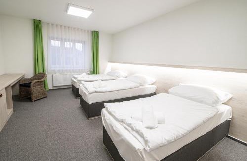 Susice Cama Y Desayuno | Garni hotel Roušarka