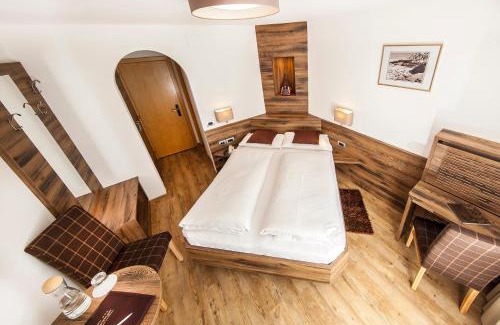 Selva di Val Gardena Hotel | Garni Lanzinger