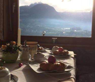 Tirolo Hotel | Garni Schneeburghof