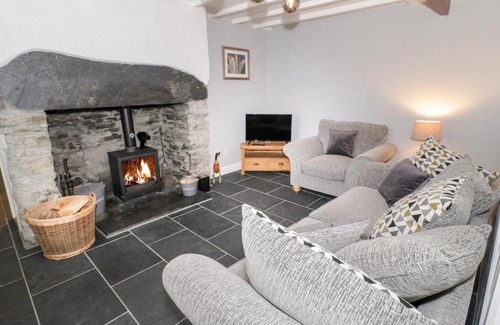 Tanygrisiau Casa | Garreg Lwyd