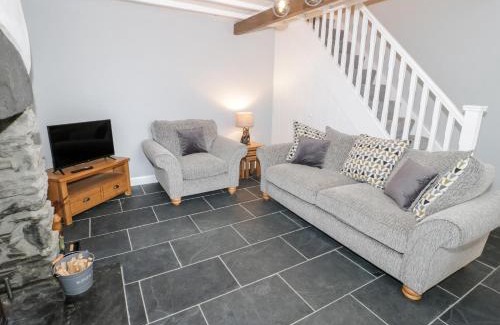 Tanygrisiau Casa | Garreg Lwyd