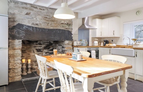 Tanygrisiau Cabaña | GARREG LWYD, pet friendly, character holiday cottage in Tanygrisiau