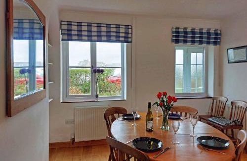 Barmouth Casa | Garreg Wen - White Stone, family holiday home