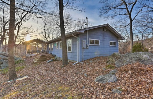 Garrison Cabaña | Garrison Home, 11 Mi to Bear Mountain!