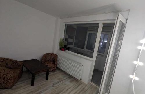 Tulcea Casa | Garsoniera in apartament liber