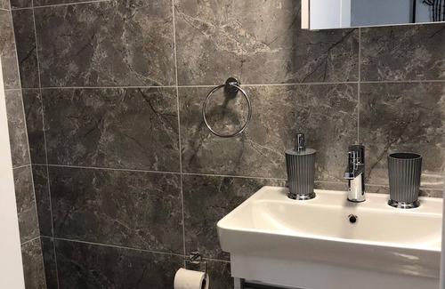 Torba Apartamento | Garten-appartement mit Meerblick und 1 Min. Fussweg zum Strand