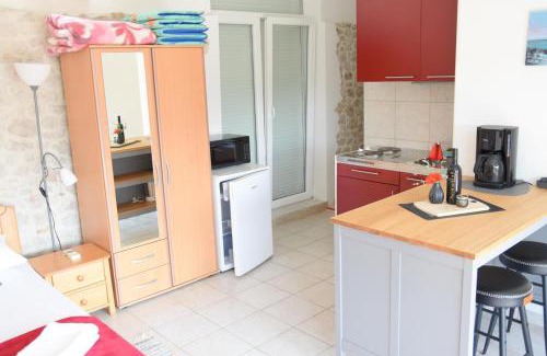 Razanj Apartamento | Gartenapartment Villa Luger