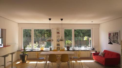 Bad Homburg v.d. Hoehe Apartamento | Gartenchalet Rotkehlchen