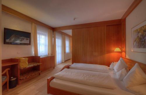 Fuegen Hotel | Gartenhotel Crystal - 4 Sterne Superior
