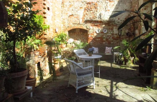 Berge Cama Y Desayuno | Gartenzimmer im Schloss Neuhausen