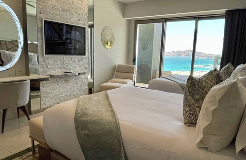 Cabo San Lucas Complejo | Garza Blanca 5 star Resort: 3 bedroom/3.5 bath 2 story loft @ Los Cabos Beach