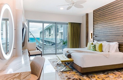 Playa Mujeres Complejo | Garza Blanca Cancun - Luxury 2-Bed Suite