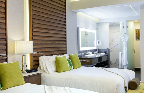 Playa Mujeres Complejo | Garza Blanca - Cancuns best Oceanfront residence