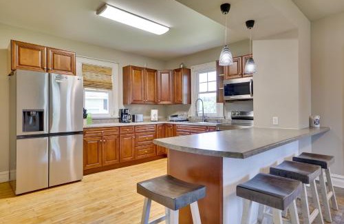 Hixton Casa | Gas Grill and Porch Rural Hixton Vacation Home!