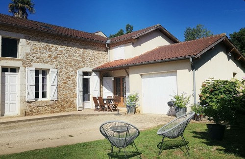 Eauze Casa | Gascon house with swimming pool