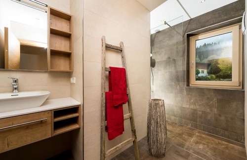 Saalfelden am Steinernen Meer Apartamento | Gasthof Hubertus