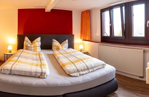 Treis-Karden Casa | Gasthaus Gräf - double room, shower, WC