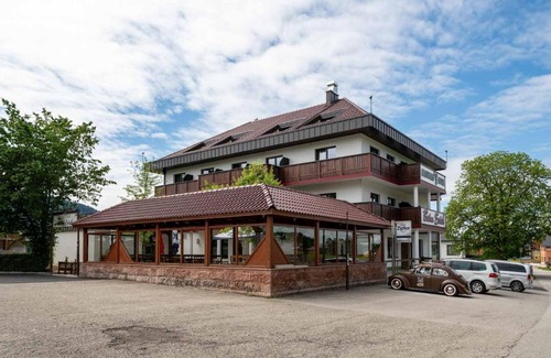 Oberhofen am Irrsee Hotel | Gasthaus Hotel Beim Erich