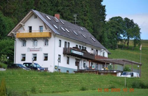 Schwarzenbach Casa | Gasthaus Pension Donishäusle