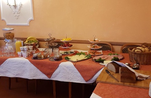Mittelstrimmig Casa | Gasthaus Pension Zur Buche