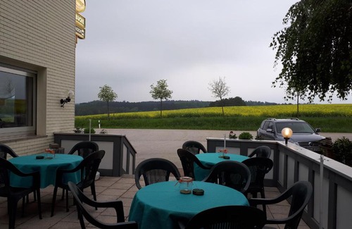Mittelstrimmig Casa | Gasthaus Pension Zur Buche