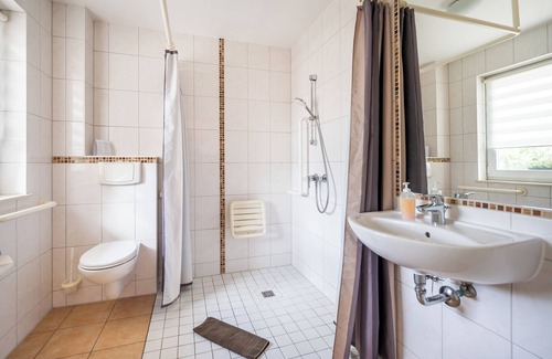 Glowe Casa | Gasthaus & Pension Zur Schaabe