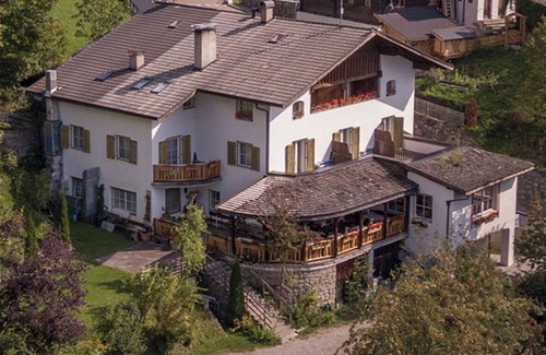 Santa Valburga Apartamento | Gasthof Kirchsteiger 'Zimmer 10' con vistas al lago, terraza compartida y Wi-Fi