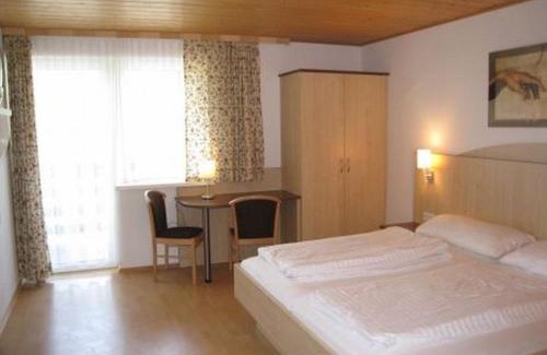 Strass im Attergau Casa | Gasthof Strobl Waldfrieden Garni
