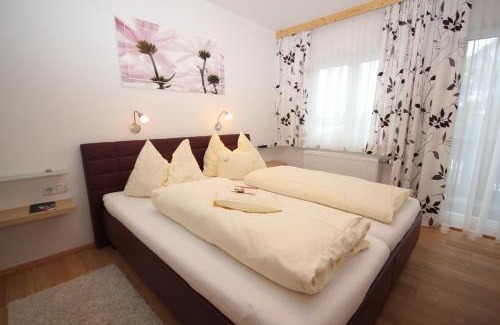 Russbach am Pass Gschuett Casa | Gasthof Waldwirt