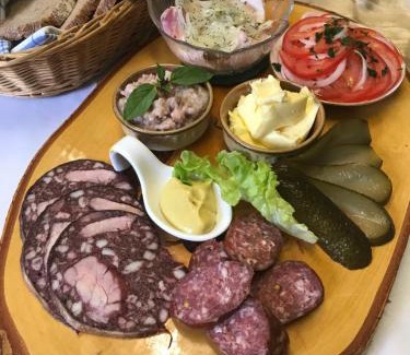Berssel Cama Y Desayuno | Gasthof "Zum Schloss"