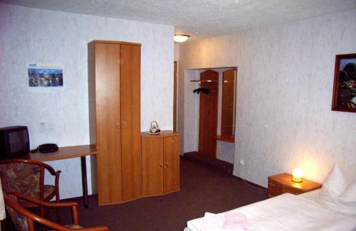 Burkau Casa | Gaststätte & Pension Jiedlitz