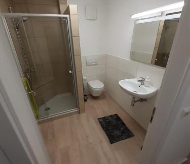 Niederkalbach Apartamento | Gastwirtschaft & Metzgerei zur Linde
