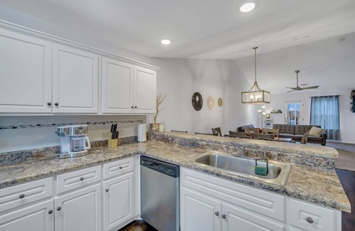 Statesboro Apartamento | Gata Suite - Quiet Neighborhood 10 Minutes to GSU