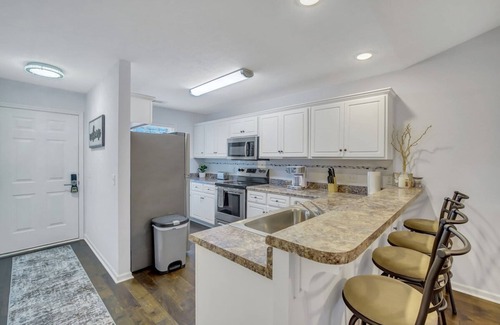 Statesboro Apartamento | Gata Suite - Quiet Neighborhood 10 Minutes to GSU
