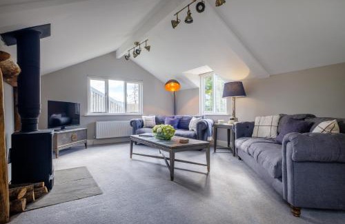 Killington Casa | Gate House