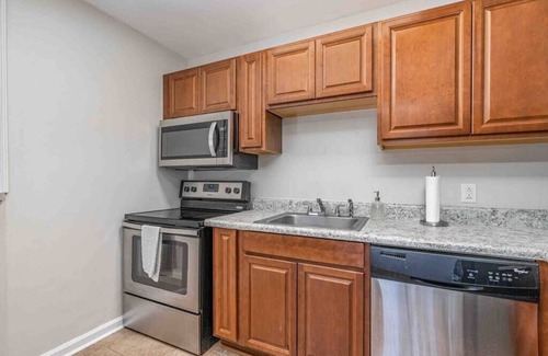 Columbia Apartamento | ✨Gated ✨2 bed, 2 bath townhome close to downtown!