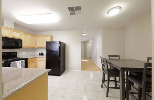 Pumpkin Center Condominio | GATED 2 Bedroom/1.5 Bath Townhome FURNISHED