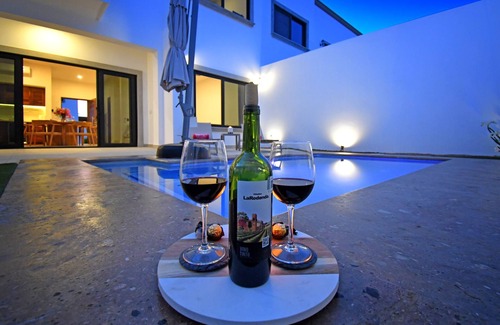 Esterito Casa | Private, gated 3BR + Office, Yard and Pool, Rooftop w/views, 2 blocks to Malecon